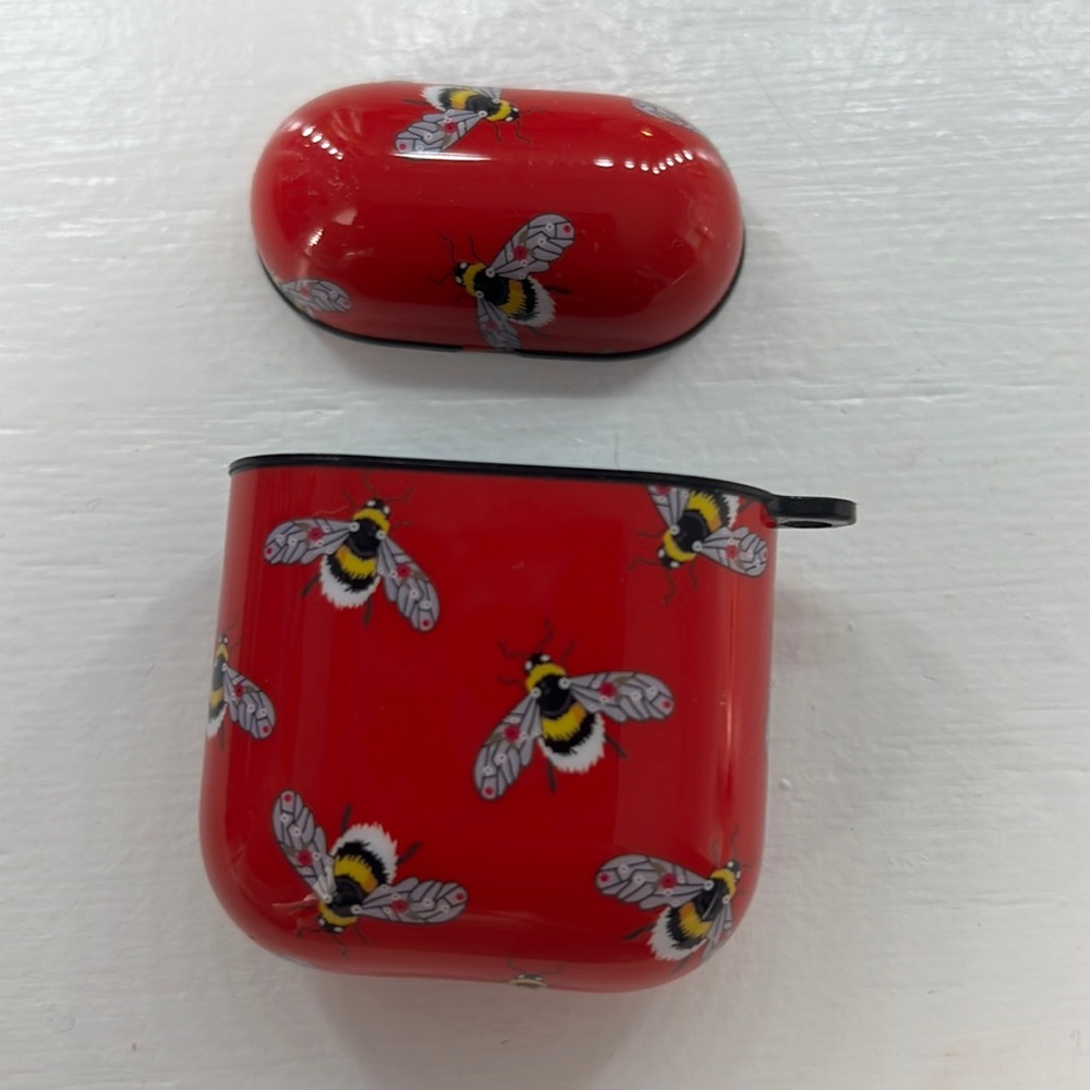 AirPod 1 case 2 peices bumble bee with red